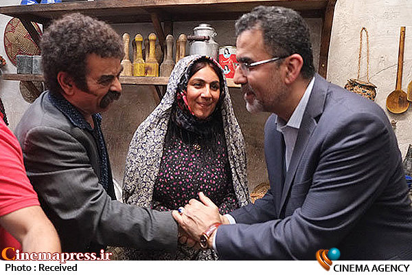 http://cinemapress.ir/download?ts=1429440518000&f=2015/04/19/4/128108.jpg